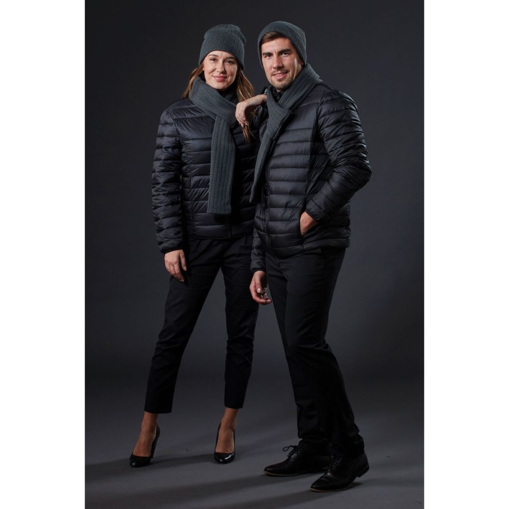 806-lifestyle3-web_1.jpg THE PUFFER UNISEX JACKET
